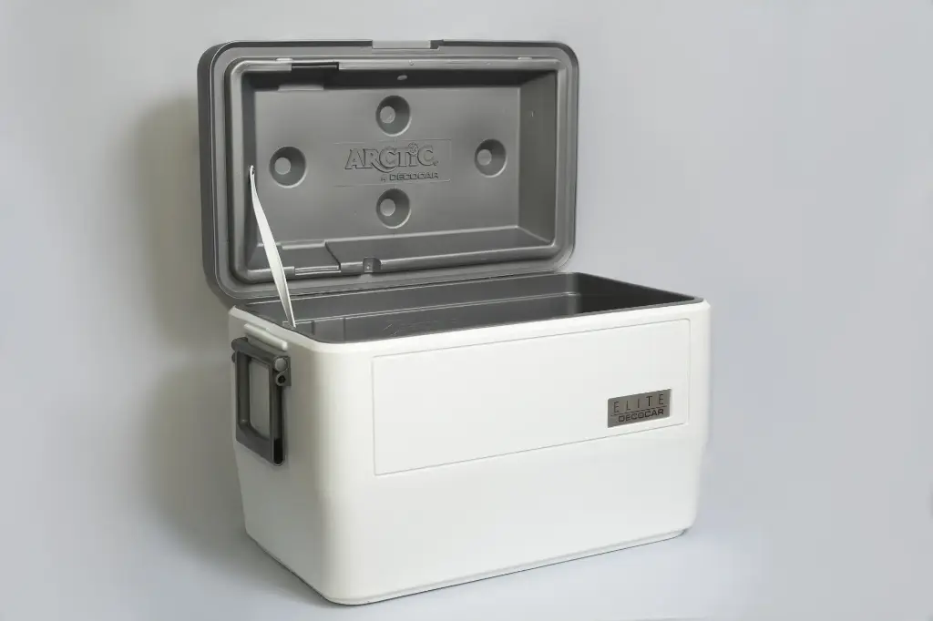 NEVERA DECOCAR ELITE 48 QTS (46 LITROS) 